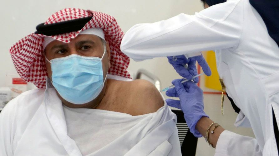 Saudi to make COVID-19 vaccinations mandatory for all workers