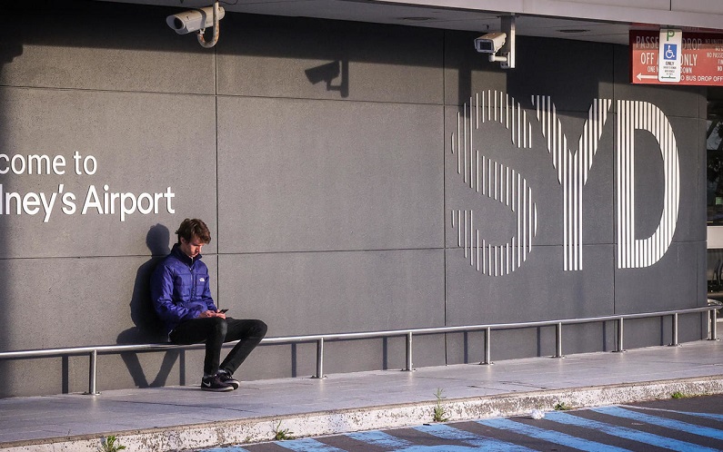 Australia could keep borders shut until late 2022, minister says