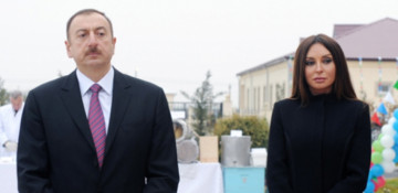 Azerbaijani president, first lady express condolences to president of Tatarstan