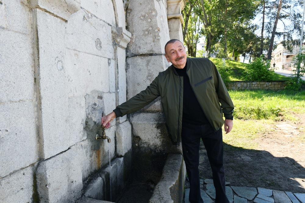 President Ilham Aliyev visited the restored “Khan gizi” spring in Shusha (PHOTO)