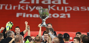 Beşiktaş secures domestic double with Turkish Cup