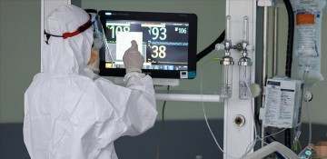 Turkey sees less than 10,000 new COVID daily cases for 1st time since March 1