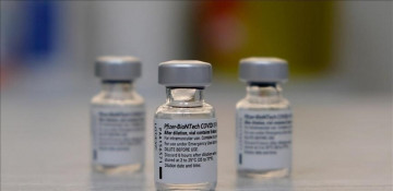 Anti-Pfizer vaccine campaign surfaces in France