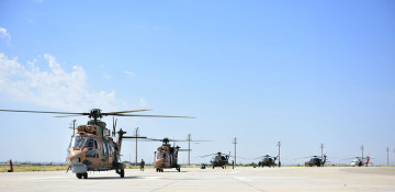 Azerbaijani servicemen fulfill tasks during 