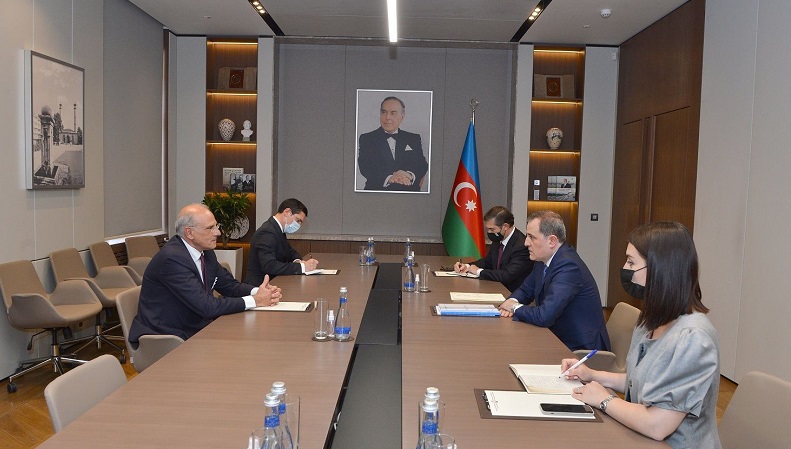 Azerbaijani FM receives newly appointed Italian ambassador (PHOTO)