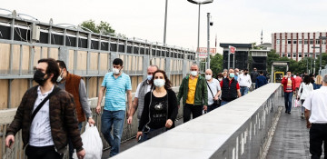 Turkey sees major drop in COVID-19 positive tests in 1 month