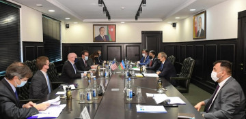 Azerbaijani minister, US Acting Assistant Secretary of State discuss US companies’ involvement in reconstruction of liberated territories