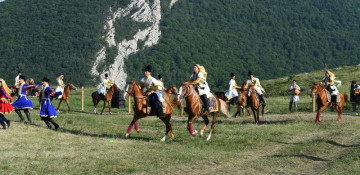 Azerbaijan’s musical heritage and Karabakh horses on Jidir Plain, Shusha (VIDEO)