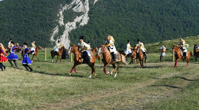 Azerbaijan’s musical heritage and Karabakh horses on Jidir Plain, Shusha (VIDEO)
