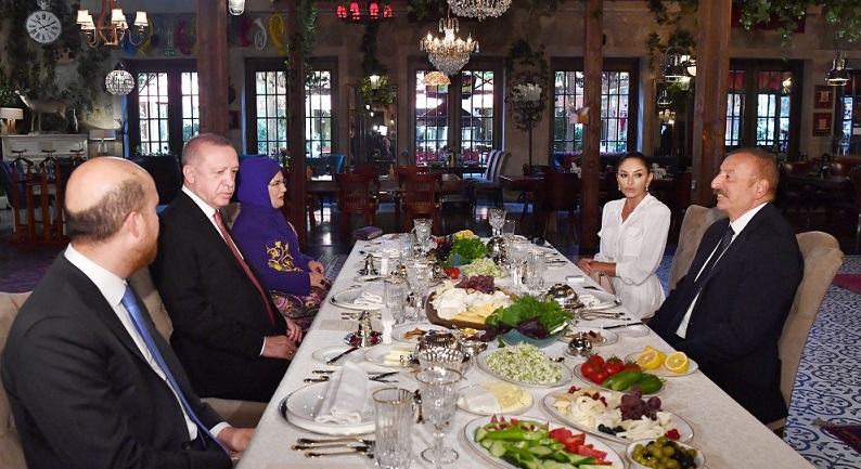 Dinner hosted on behalf of President Ilham Aliyev and First Lady Mehriban Aliyeva in honor of President Recep Tayyip Erdogan and his wife Emine Erdogan (PHOTO)