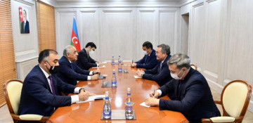 Azerbaijani PM meets with Kazakh deputy prime minister
