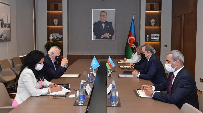 Azerbaijan’s foreign minister meets with UNAOC high representative