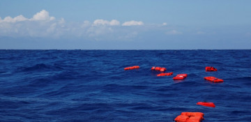 300 migrants feared dead in shipwreck off Yemen, UN says