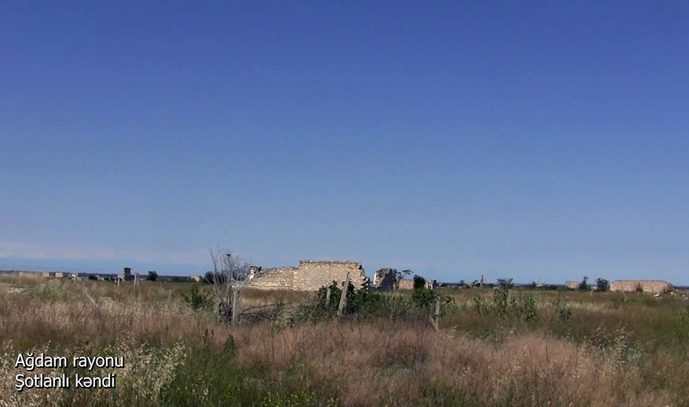 Azerbaijani MoD shows video footage from Aghdam's Shotlanli village