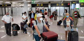 France, Spain in war of words about travel risk from Delta variant