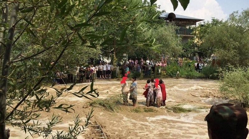 Mudflow kills 8 in eastern Uzbekistan