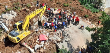 Five dead in floods, landslides in northeast Turkey