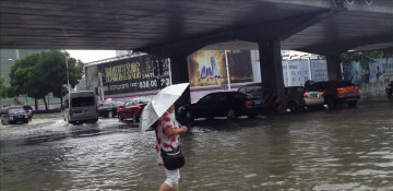 Death toll hits 99 in tormenting floods in China