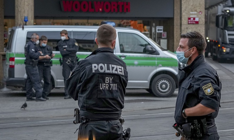 4 injured after shots fired outside store in Germany's Berlin