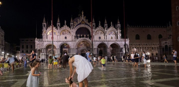 Unseasonal flooding hits Italy's Venice