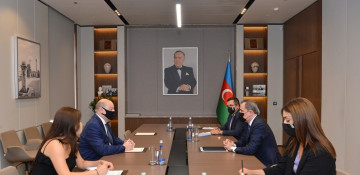 Incoming Belgian ambassador presents copy of his credentials to Azerbaijani FM