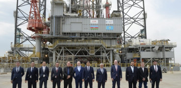 Azerbaijan commissions 'Satti' jack-up rig for drilling in Caspian Sea (PHOTO)