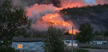 Wildfires rage Russia's Yakutia region, smoke reaches North Pole