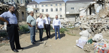 Egyptian and Lebanese researchers witness traces of Armenian war crimes committed in Ganja