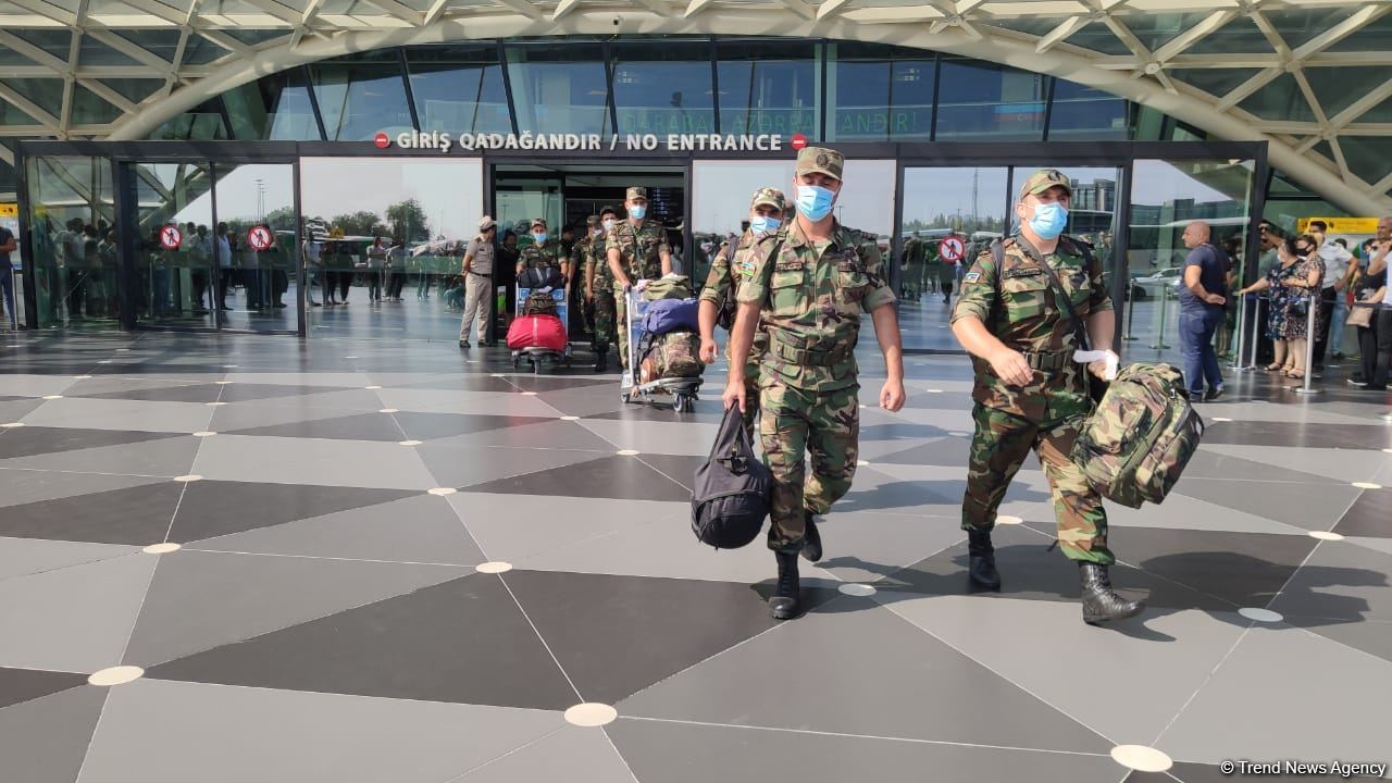 First group of Azerbaijani firefighters returns home from Turkey