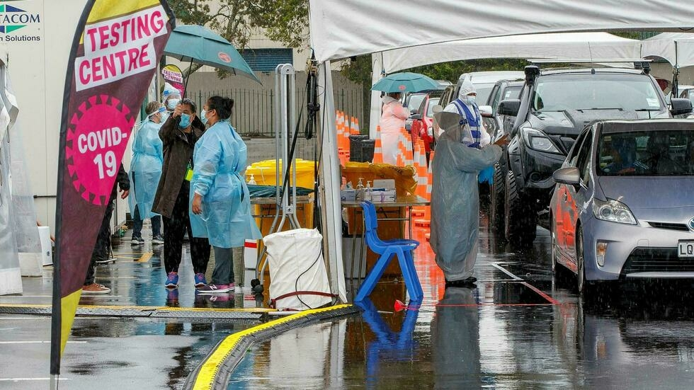 New Zealand grapples with new COVID-19 outbreak, extends lockdown