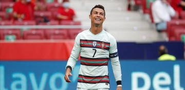 Manchester United agree €20m deal for Cristiano Ronaldo