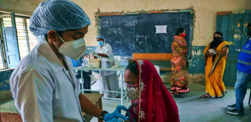 India gives 10 million COVID-19 jabs in one day for the first time
