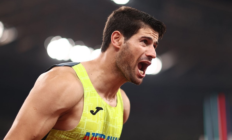 Azerbaijani athlete breaks world record to win Paralympic gold