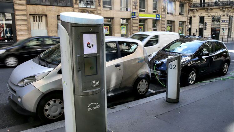 Israel to integrate electric cars in government fleet