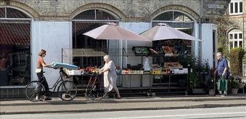 Denmark ends COVID-19 curbs as vaccinations surpass 70%