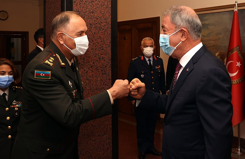 Azerbaijan, Turkey discuss development of military cooperation 