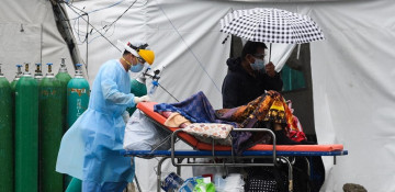 Philippines to hold pilot test of localised lockdowns in capital region