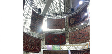 Azerbaijani carpets on display at int’l fair in Moscow