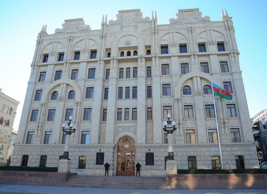 Azerbaijani Interior Ministry comments on detention of Iranian drivers on Gorus-Gafan road 