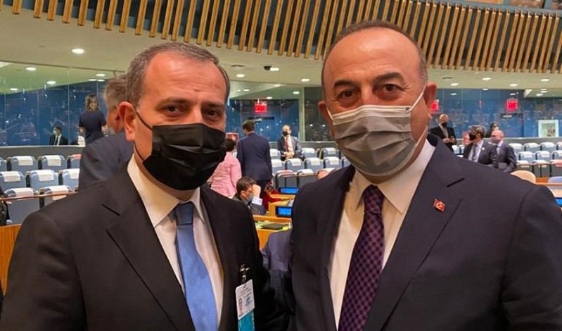 Azerbaijani FM meets Turkish counterpart in New York