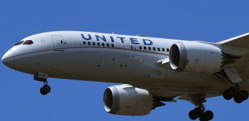 United Airlines to dismiss 593 workers who refused vaccines