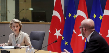 Turkey-EU to hold talks on visa liberalization next month
