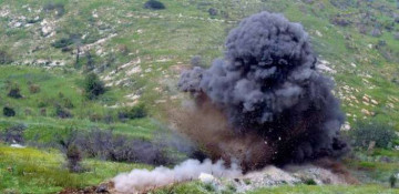 Azerbaijani border guard injured in mine blast in Zangilan