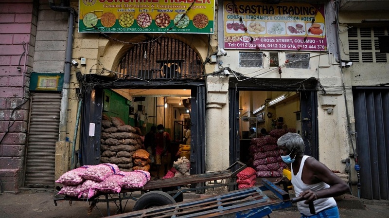 Sri Lanka lifts six-week lockdown