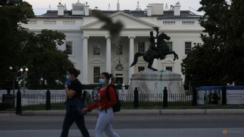 U.S. COVID-19 death toll hits 700,000