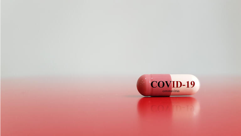 Oral antiviral drug reduces death risk by 50% in COVID-19 patient