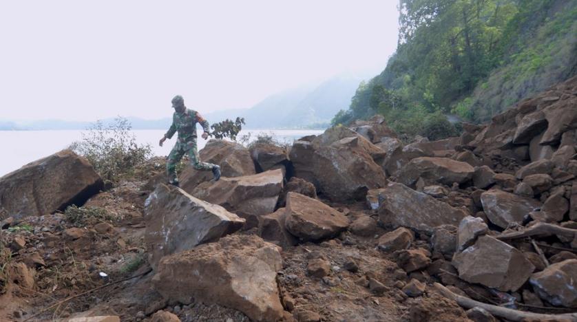 Magnitude 4.8 quake strikes as Bali reopens to foreign tourists