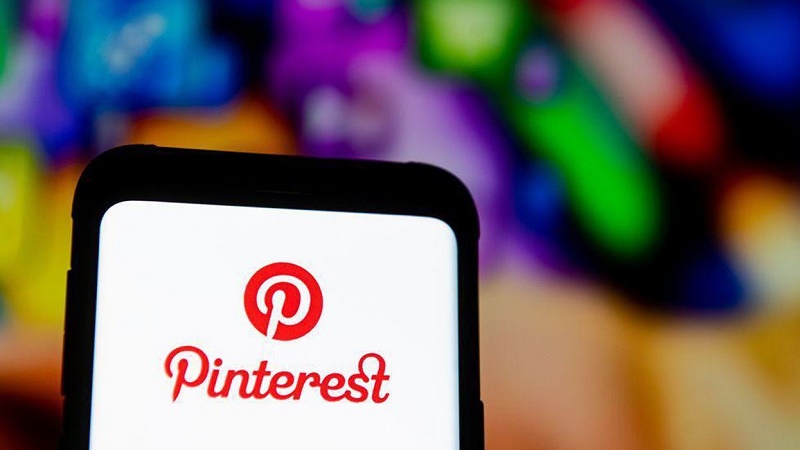 PayPal plans to buy virtual board platform Pinterest