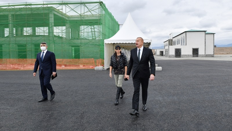 Azerbaijani president and first lady view work done under the “smart village” project in Zangilan