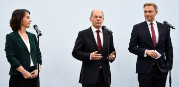 Germany's SPD, Greens, FDP announce initial deal for next govt